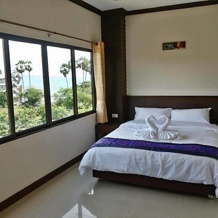 Hotel Daratalay - Jomtien à Bang Lamung Extérieur photo