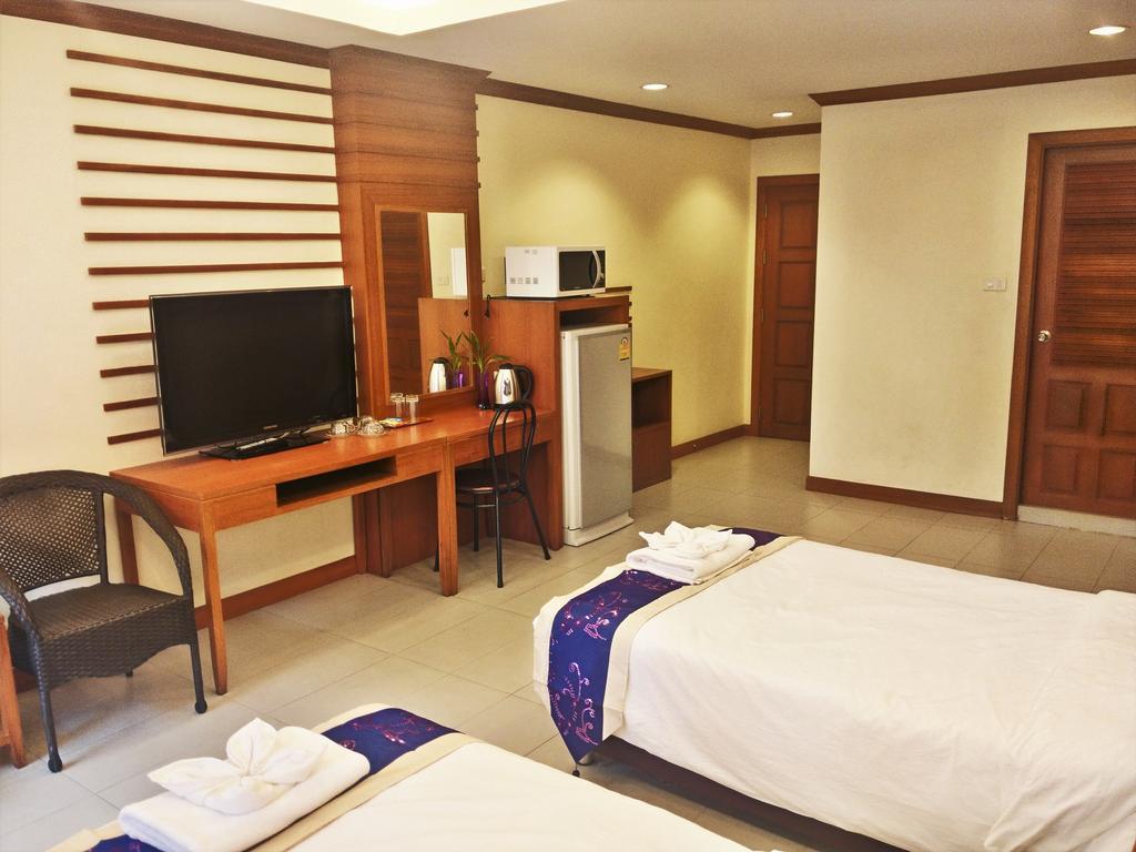 Hotel Daratalay - Jomtien à Bang Lamung Extérieur photo