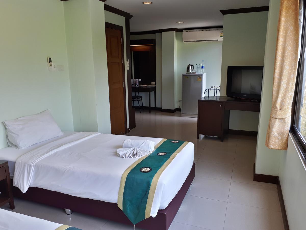 Hotel Daratalay - Jomtien à Bang Lamung Extérieur photo