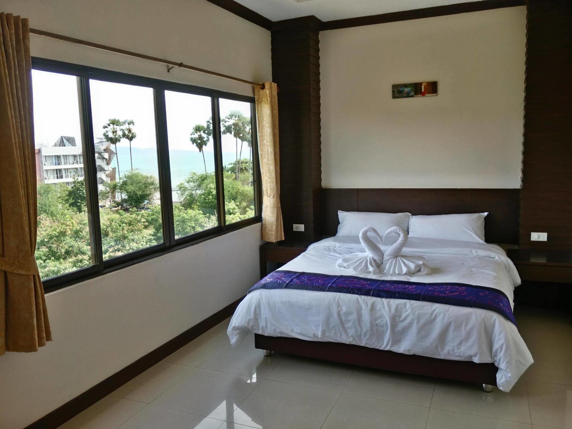 Hotel Daratalay - Jomtien à Bang Lamung Extérieur photo