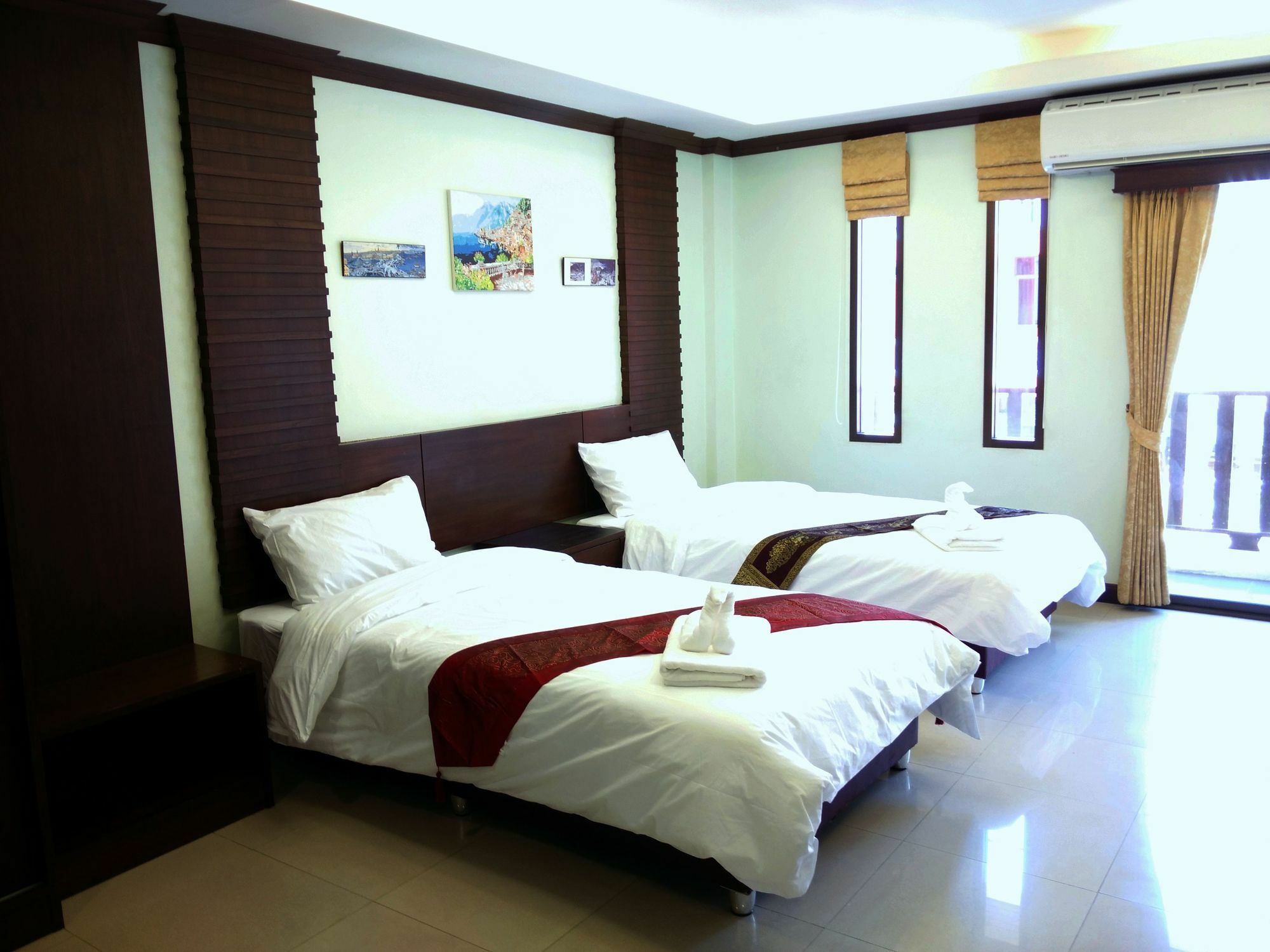 Hotel Daratalay - Jomtien à Bang Lamung Extérieur photo