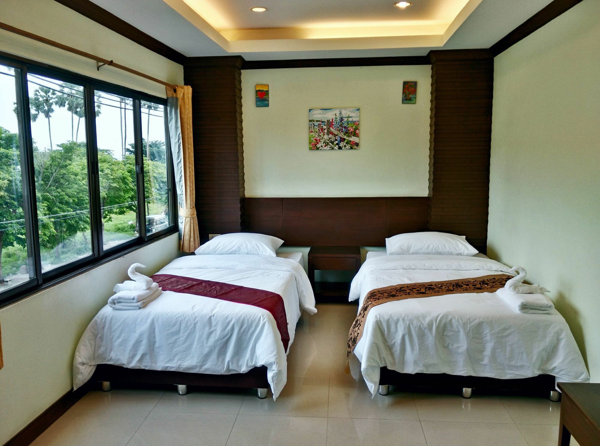 Hotel Daratalay - Jomtien à Bang Lamung Extérieur photo