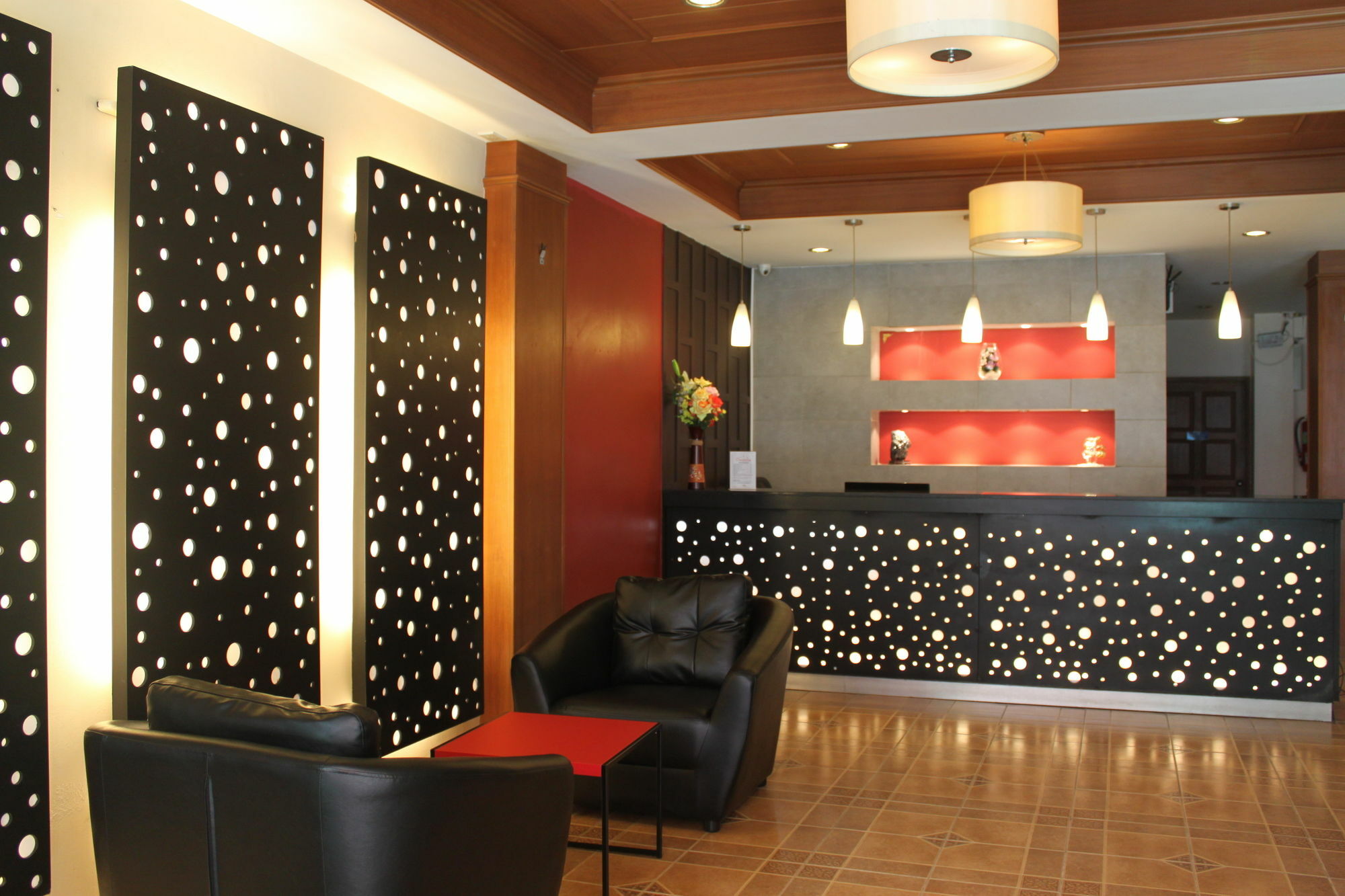 Hotel Daratalay - Jomtien à Bang Lamung Extérieur photo